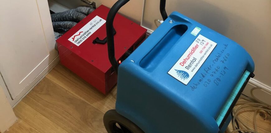 Dehumidifier in action